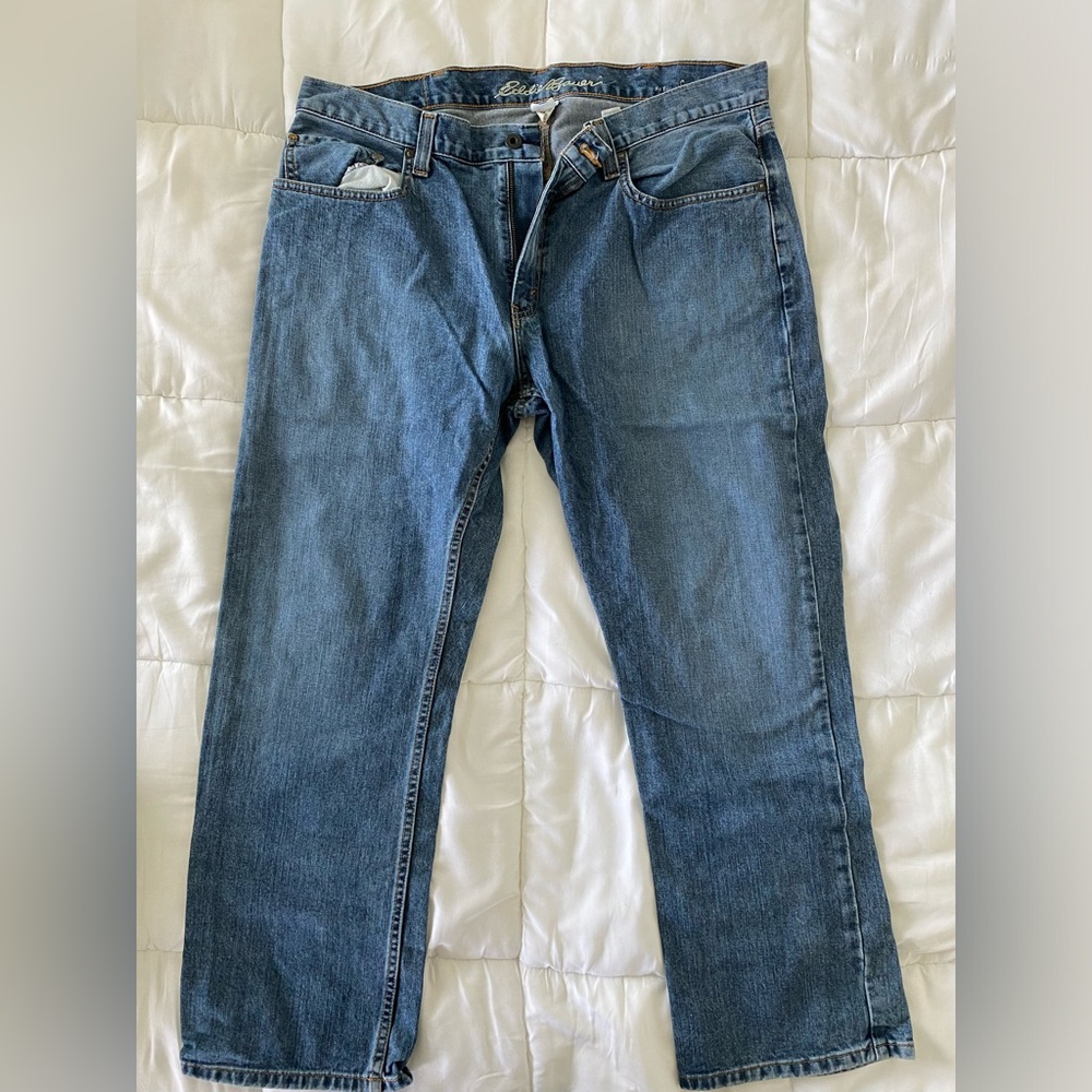 Eddie Bauer 38w30L Straight Fit light weight denim